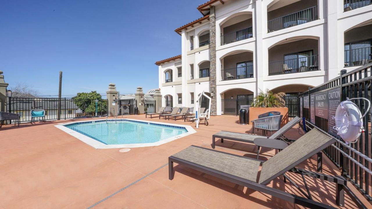 La Quinta & By Wyndham