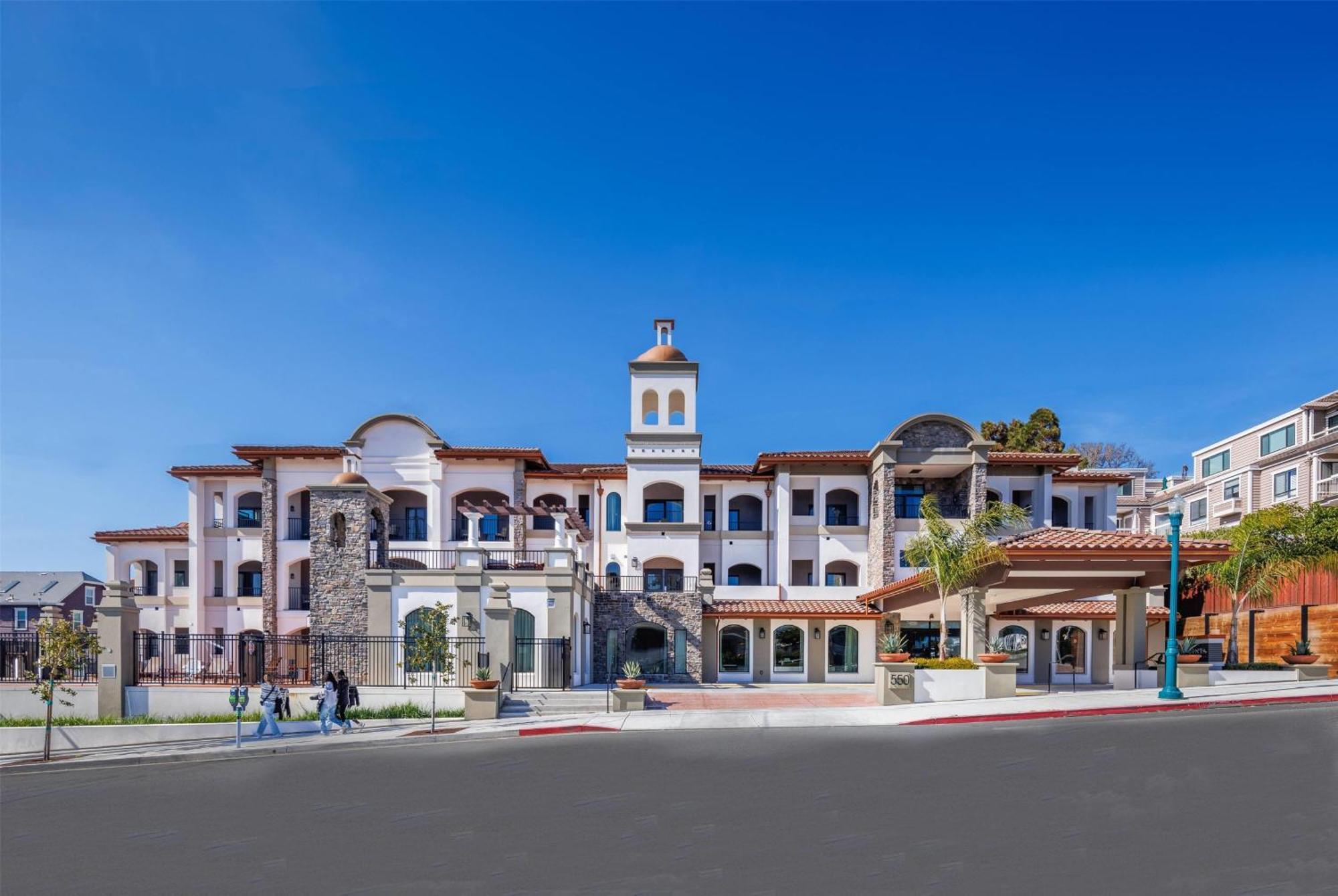 La Quinta & By Wyndham Hotel 2*
