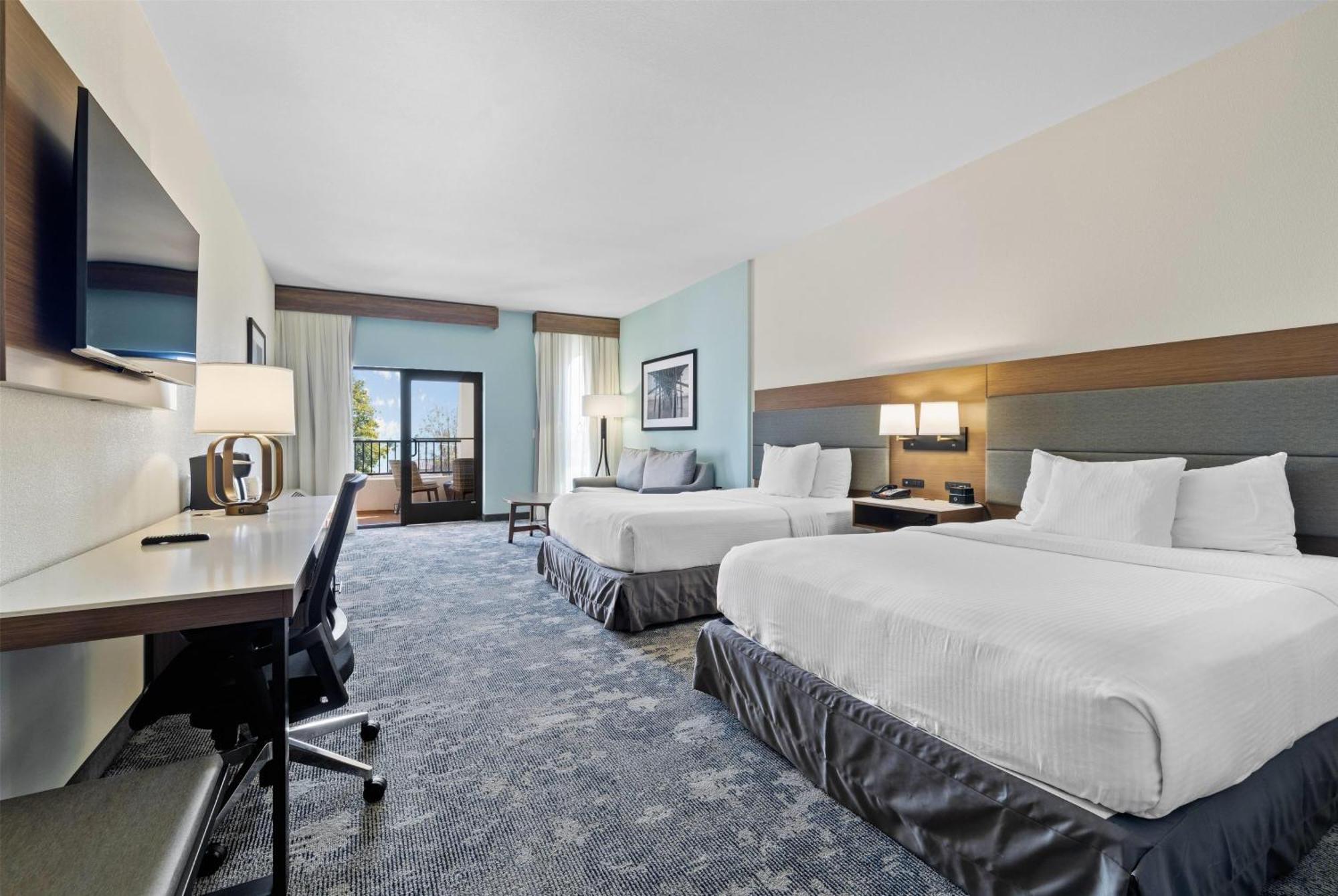 Hotel La Quinta & By Wyndham Santa Cruz
